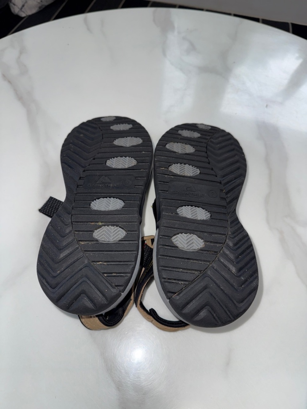 Ozark trail Black and Tan Outdoor Sport Sandals - Picture 8 of 10